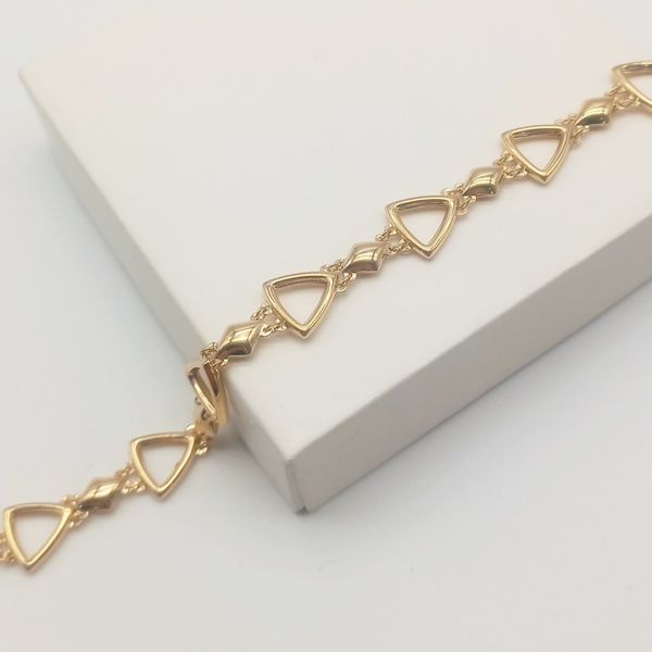 دستبند مثلثی