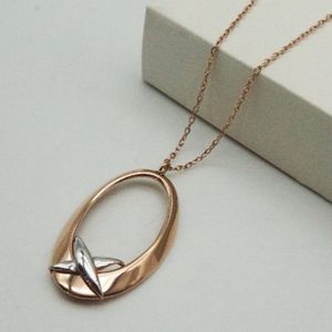 گردنبند بیضی