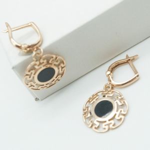 گوشواره دایره یونانی